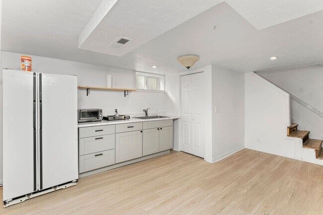 Building Photo - Storybook Home, 4-Bedroom, 2-Bathroom