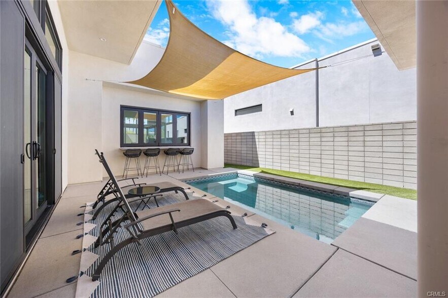 Building Photo - 825 Fountain Dr