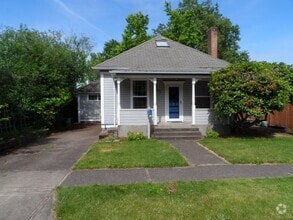 Building Photo - 3 Bedroom 2 Bath Home Newberg OR