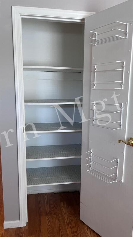 Building Photo - 73 Tarryton Court West