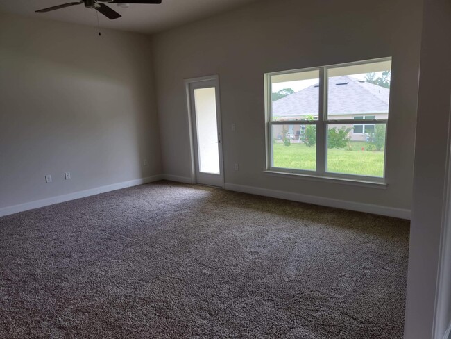 Building Photo - 809 Chestnut Dr