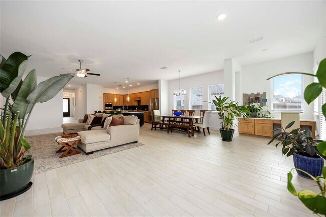 Building Photo - 9822 Starry Night Ln