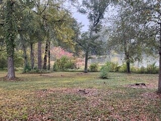 Building Photo - 629 Forest Lake Dr N