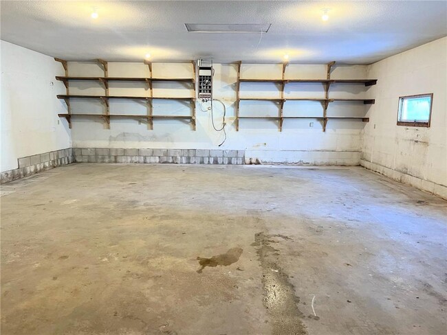 Building Photo - 1670 Stillwater St