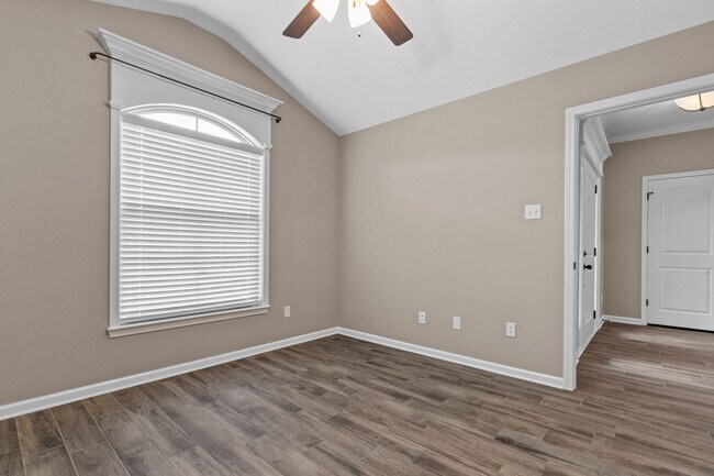 Building Photo - Approved applicant