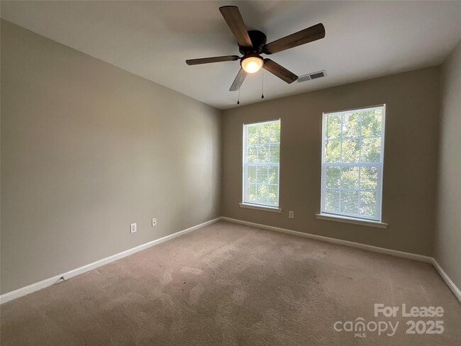 Building Photo - 2111 Arbor Vista Dr