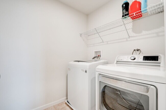 Building Photo - 469 Watercress Dr