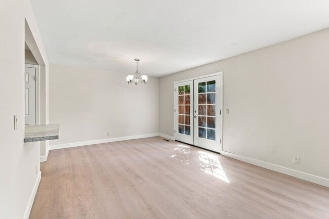 Building Photo - 22555 Kinst Ct