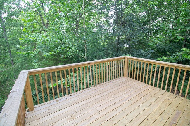 Building Photo - 5340-5342-5342 Godas Cir