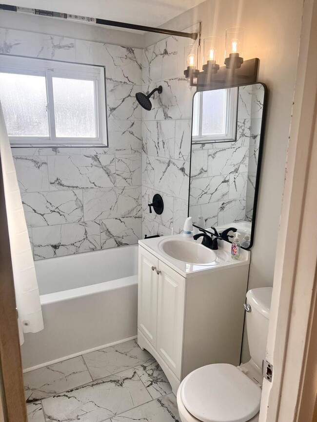 Building Photo - 12854 S Sangamon St