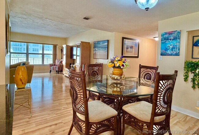 Building Photo - 3850 Galt Ocean Dr