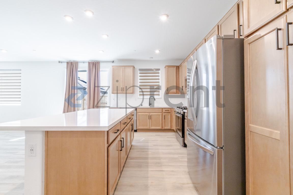 Building Photo - 4013 Trento Wy