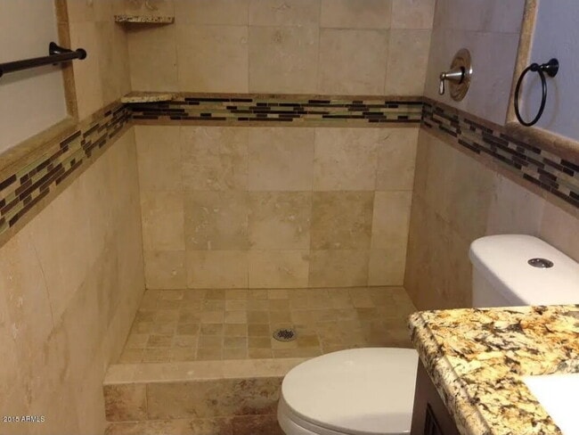 Building Photo - Desert Valley Estates Charm