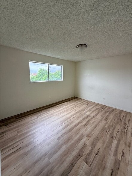 Building Photo - 8468 San Antonio Ave