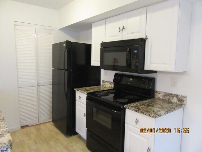 Building Photo - 2743 Evergreen Ct