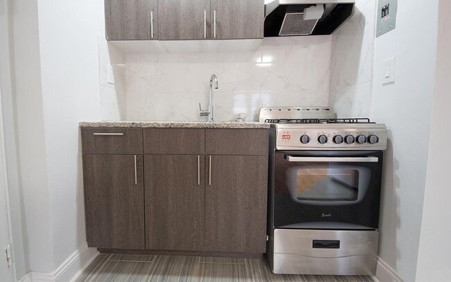 Building Photo - 296-310-310 S Harrison St