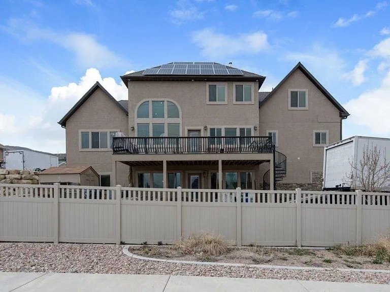 Building Photo - 2296 Hunter Dr