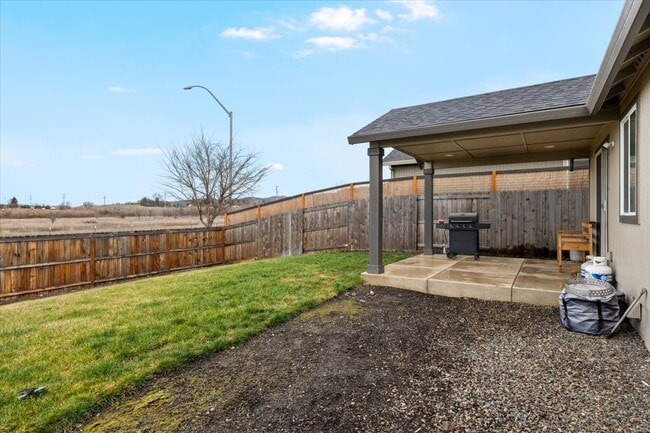 Building Photo - 3613 Carnelian St