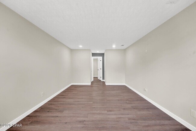 Building Photo - 1408 Wilmont Ave.