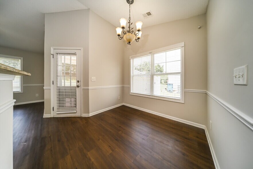 Building Photo - 3853 Plymouth Rock Drive