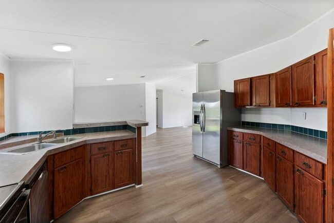 Building Photo - 31206 W Timberloch Trail