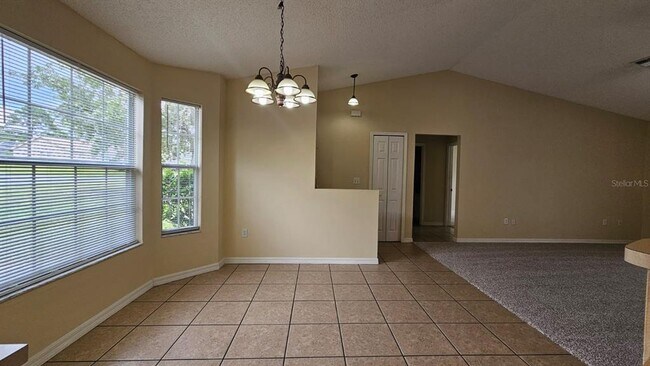 Building Photo - 10368 Lansfield St