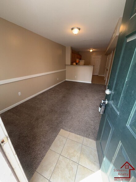 Building Photo - 1207 Holly Ave