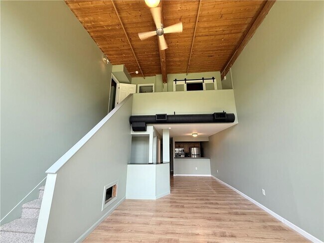 Building Photo - 494 Woonasquatucket Ave