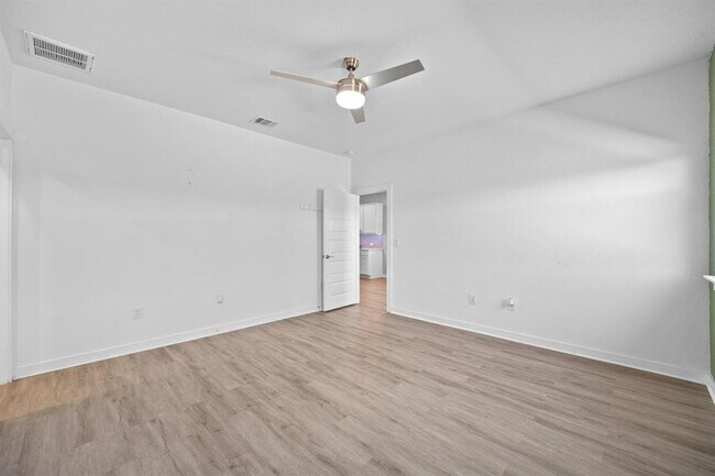 Building Photo - 129 Cupreata Ln