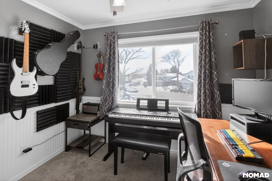 Building Photo - 2744 S Quince St