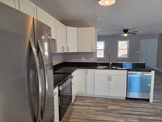 Building Photo - 6108 Ramsey Rd