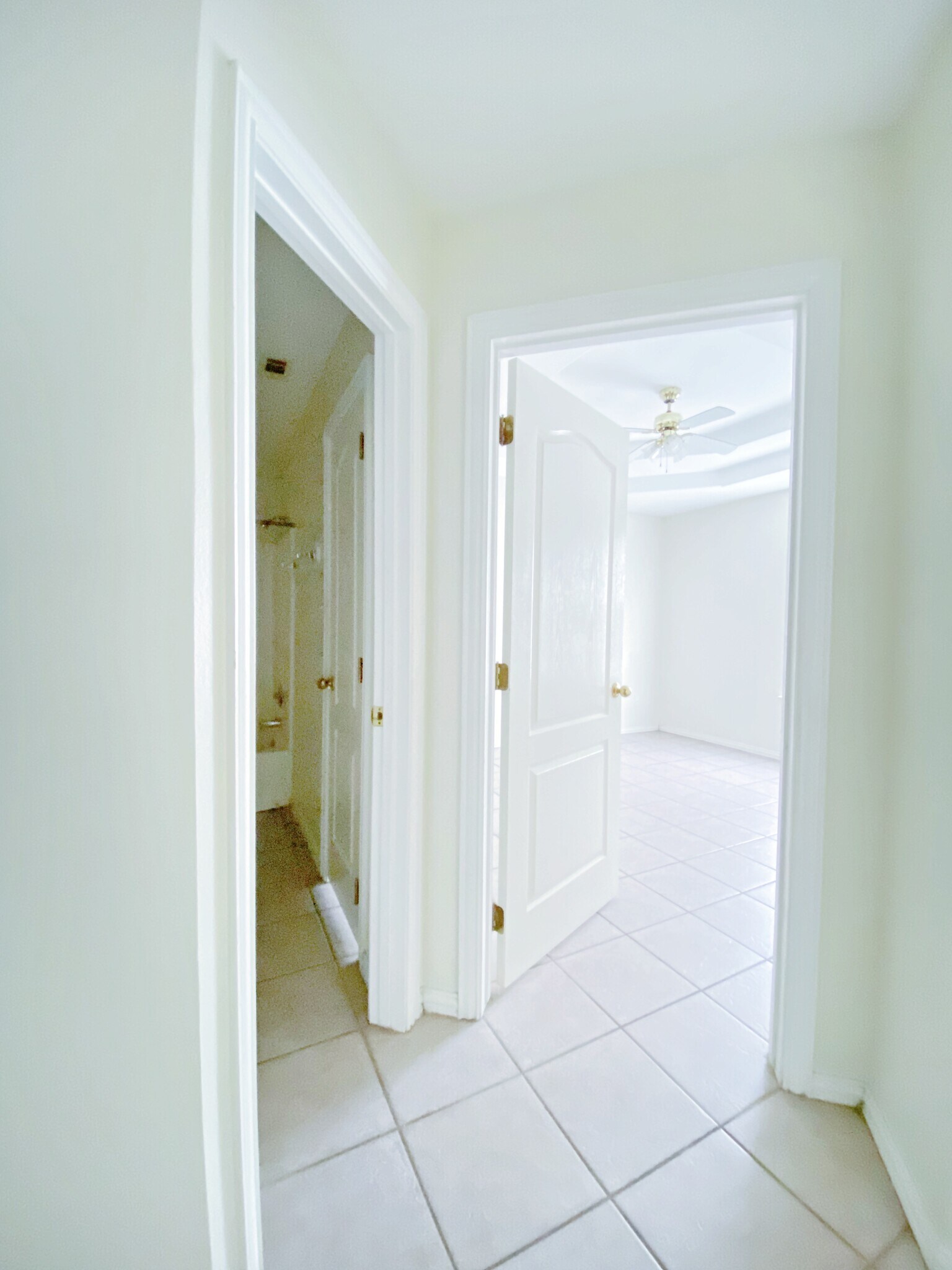 Building Photo - 737 Sonesta Dr
