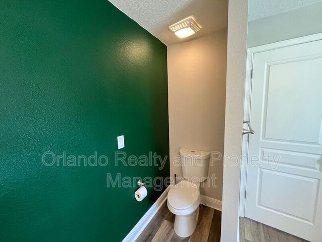 Building Photo - 2697 E Washington St