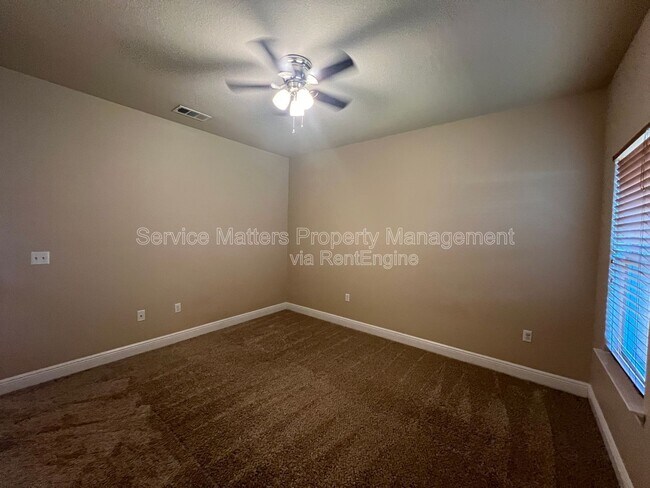 Building Photo - 5951 Palermo Dr