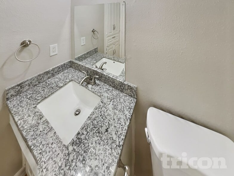 Building Photo - 20203 Fox Haven Ln