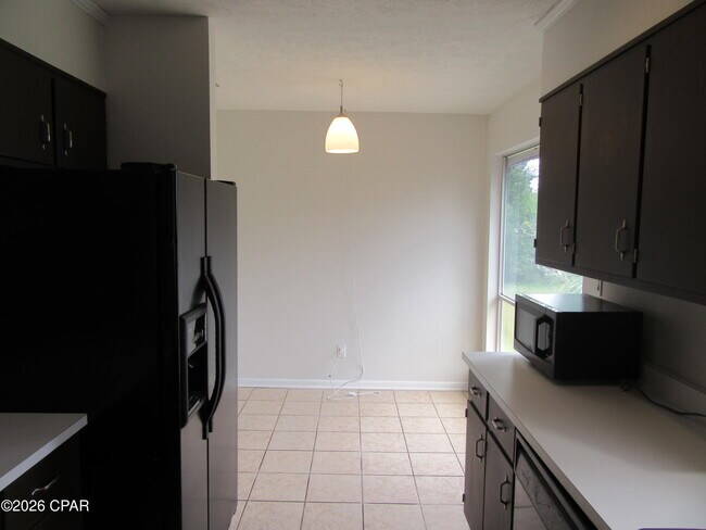 Building Photo - 8629 Deerpoint Dr