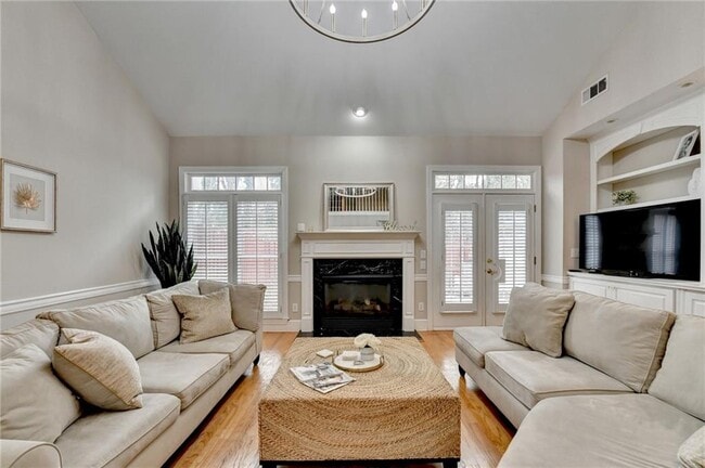 Building Photo - 106 Magnolia Grove