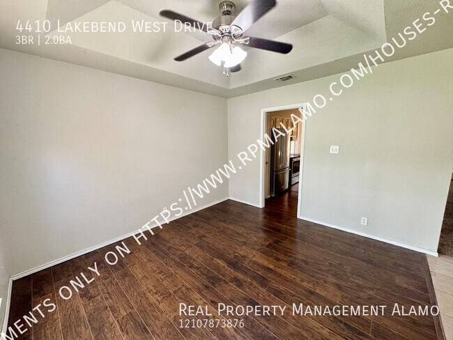 Building Photo - 4410 Lakebend W Dr