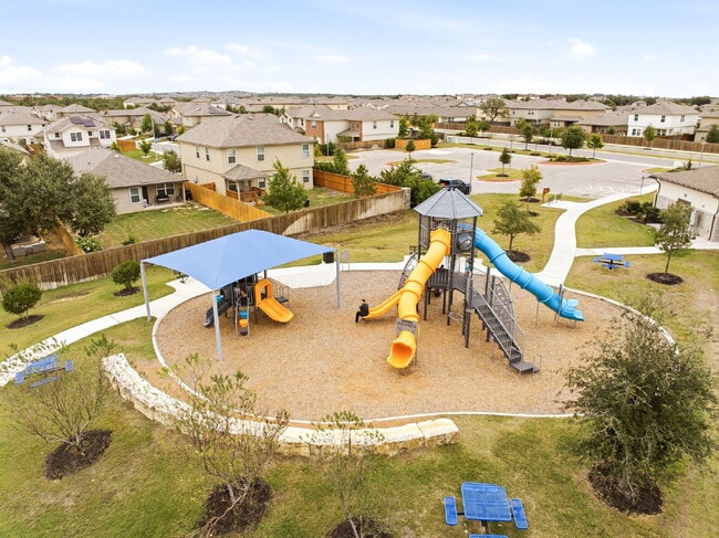 Building Photo - 2 Weeks FREE RENT with 12 Month Lease. 1 Month FREE with 18 Month Lease