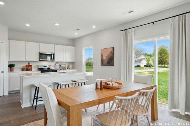 Building Photo - 143 Brookside Dr