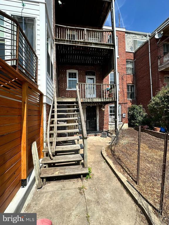 Building Photo - 1748 Lamont St NW