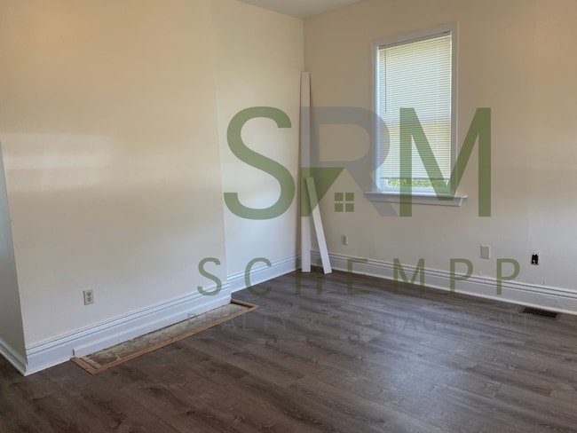 Building Photo - Updated three bedroom two bathroom home in West Louisville! *Section 8 accepted*