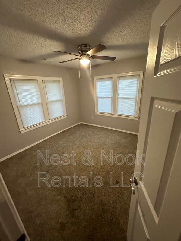 Building Photo - 412 S Urbana Ave