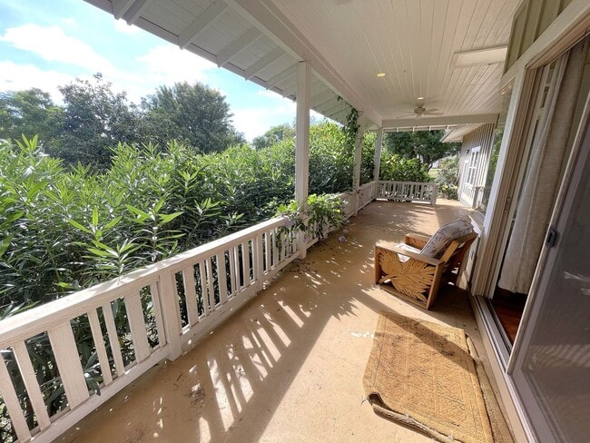 Building Photo - 240 Aulii Dr