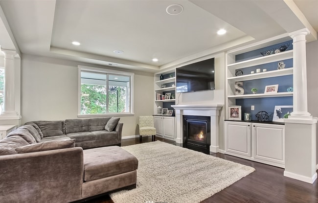 Living room - 3935 Highlands Blvd