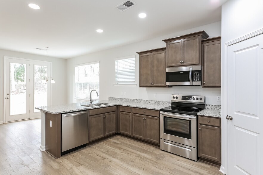 Building Photo - 200 Bosa Ln