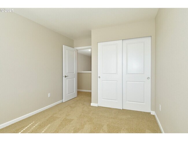 Building Photo - For rent