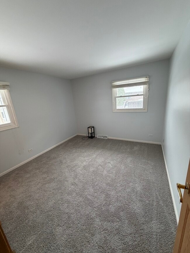 Building Photo - 1388 Gardina Vista