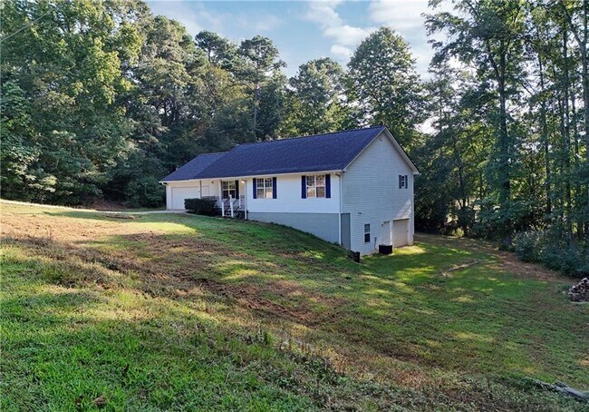 Building Photo - 54 Poplar Rd