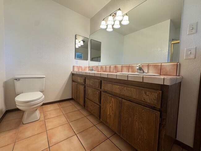 Building Photo - Spring Valley Lake Community Home